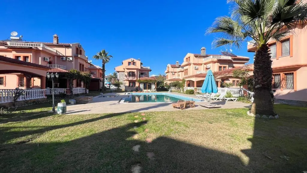 Property in Calis